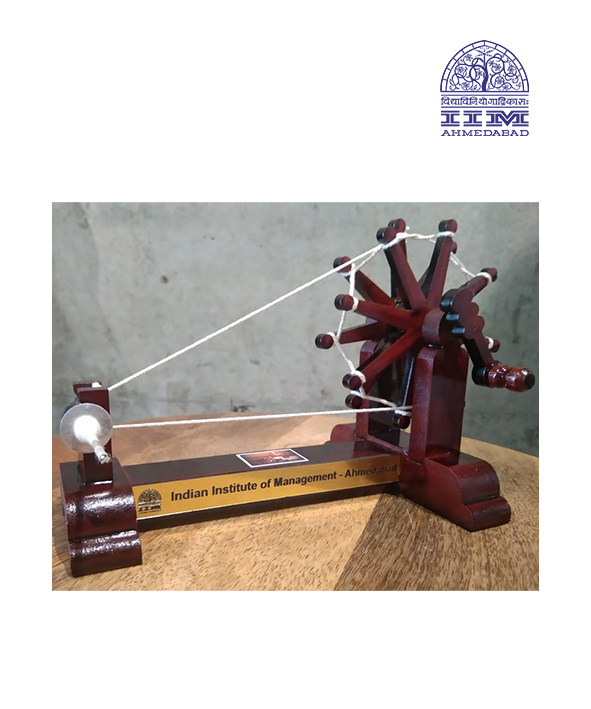 CHARKHA WITH GOLDEN PATTI